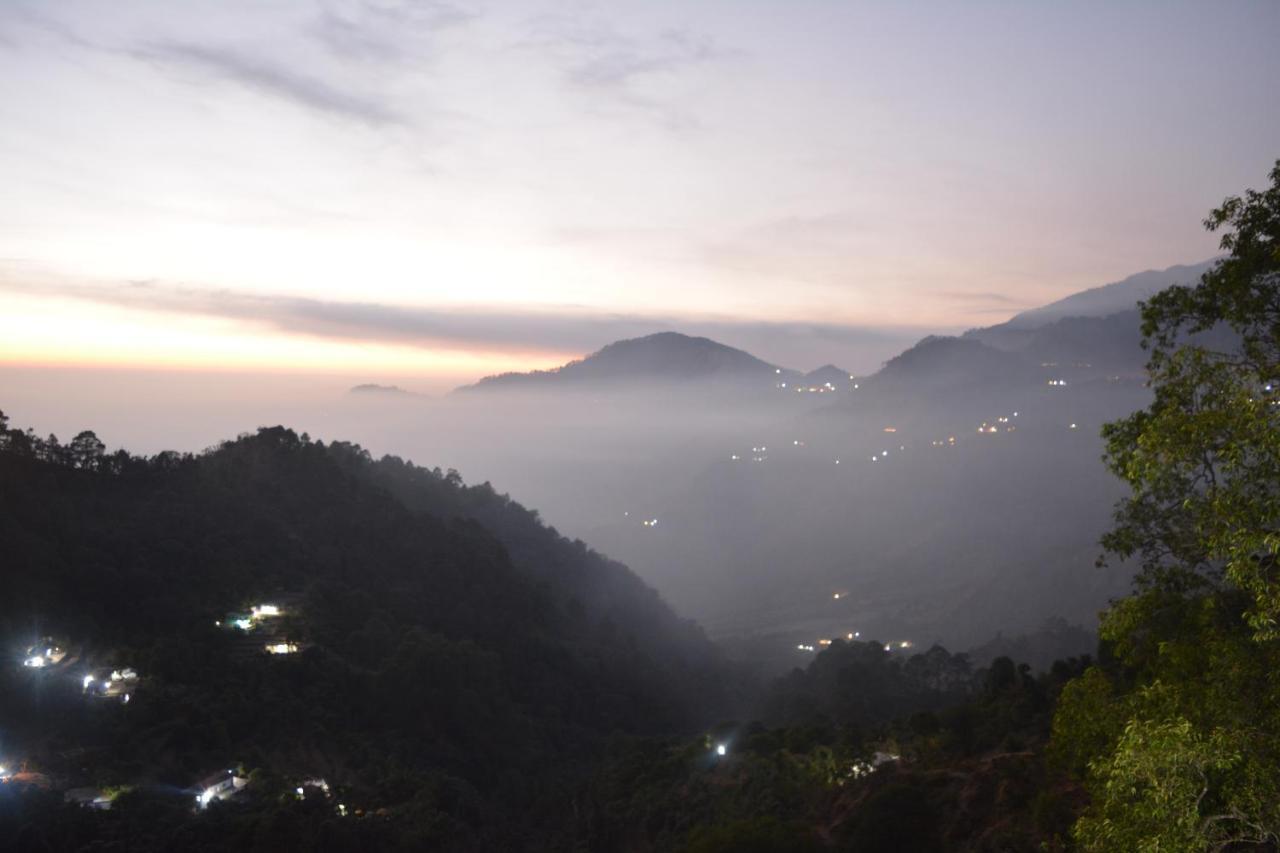 Sh Sunset Resort Nainital Buitenkant foto