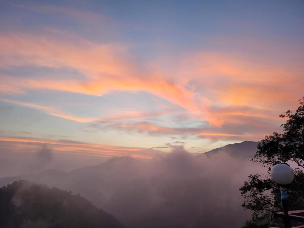 Sh Sunset Resort Nainital Buitenkant foto