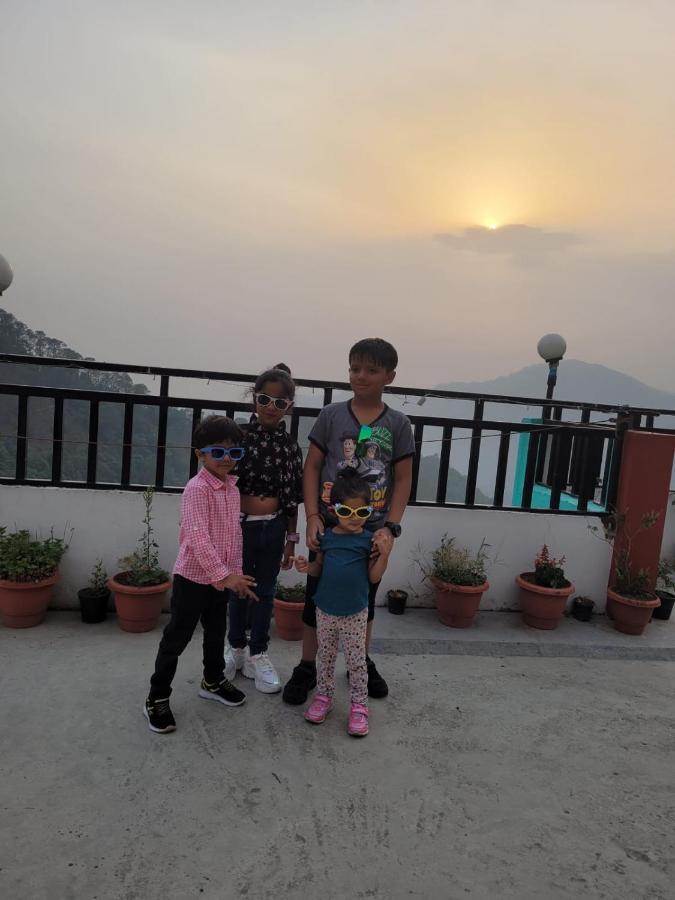 Sh Sunset Resort Nainital Buitenkant foto